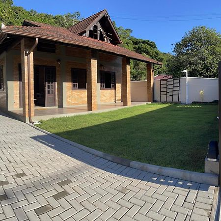 Casa Tijolinho A Vista - 150 Mt Praia Governador Celso Ramos Exterior foto